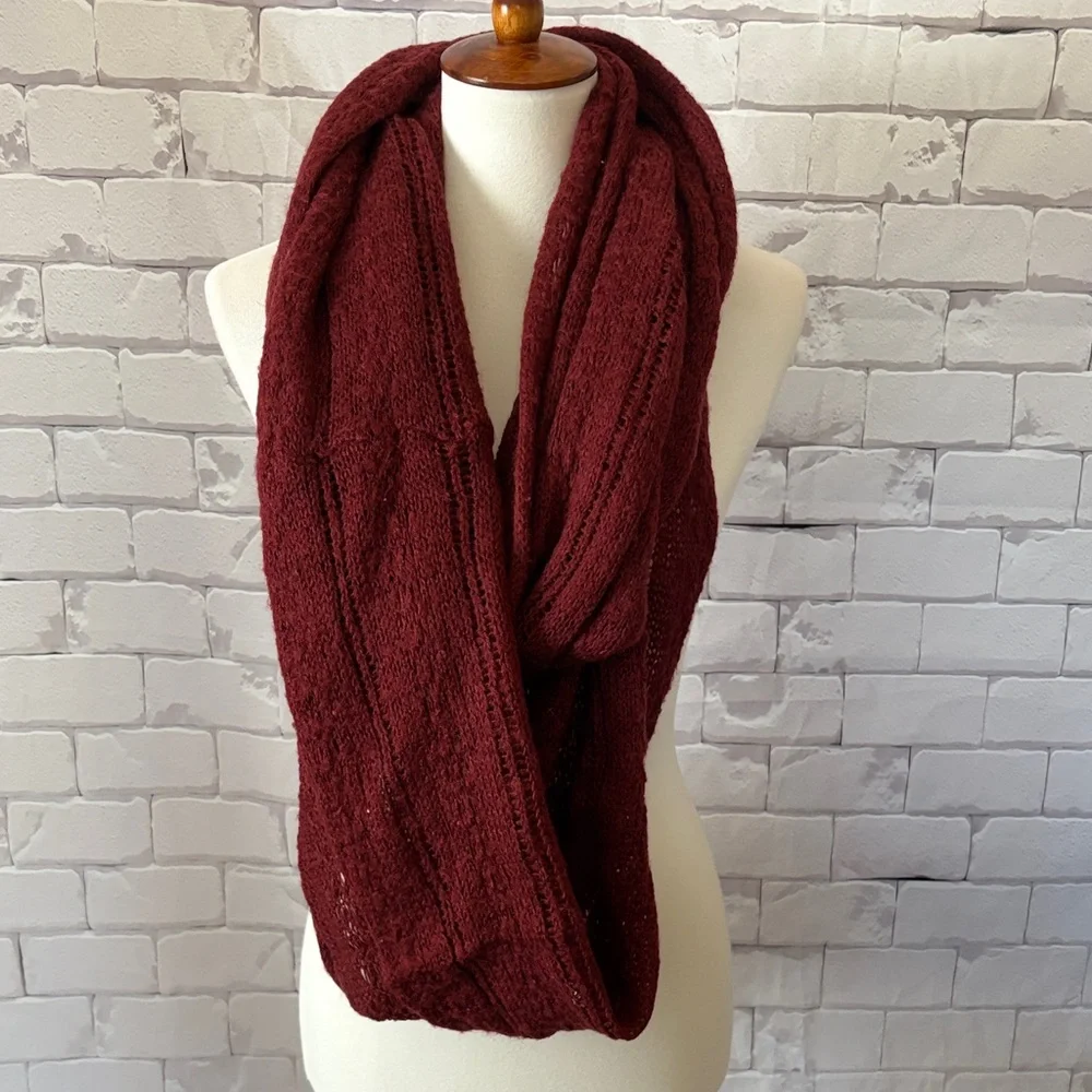 Chic Burgundy Knit Infinity Scarf